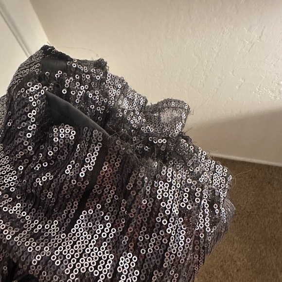 Beautiful silver sequin dress - Picture 6 of 6